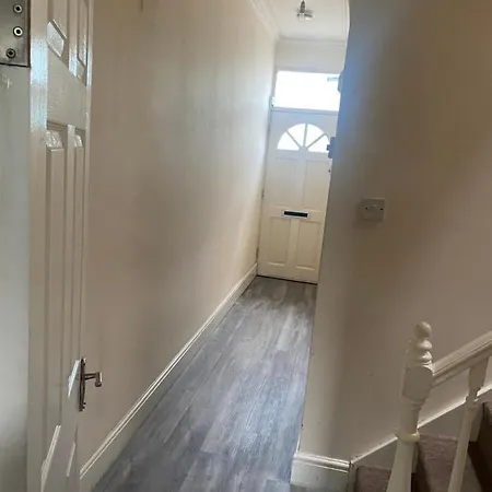 Spacious 4 Bedroom House Near Stokes Croft!! Central!!! Feriehus *